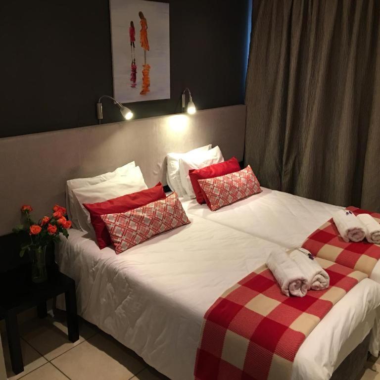 3 Liebeloft Guest House Іденвейл Екстер'єр фото
