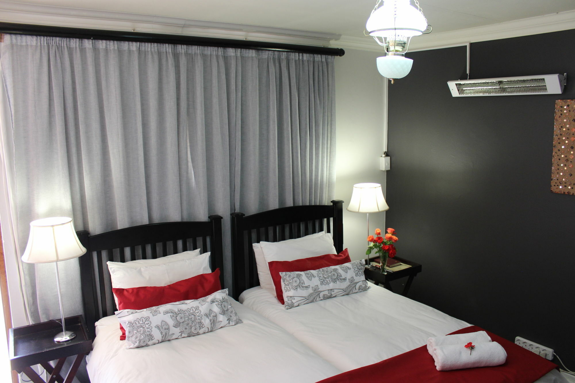 3 Liebeloft Guest House Іденвейл Екстер'єр фото