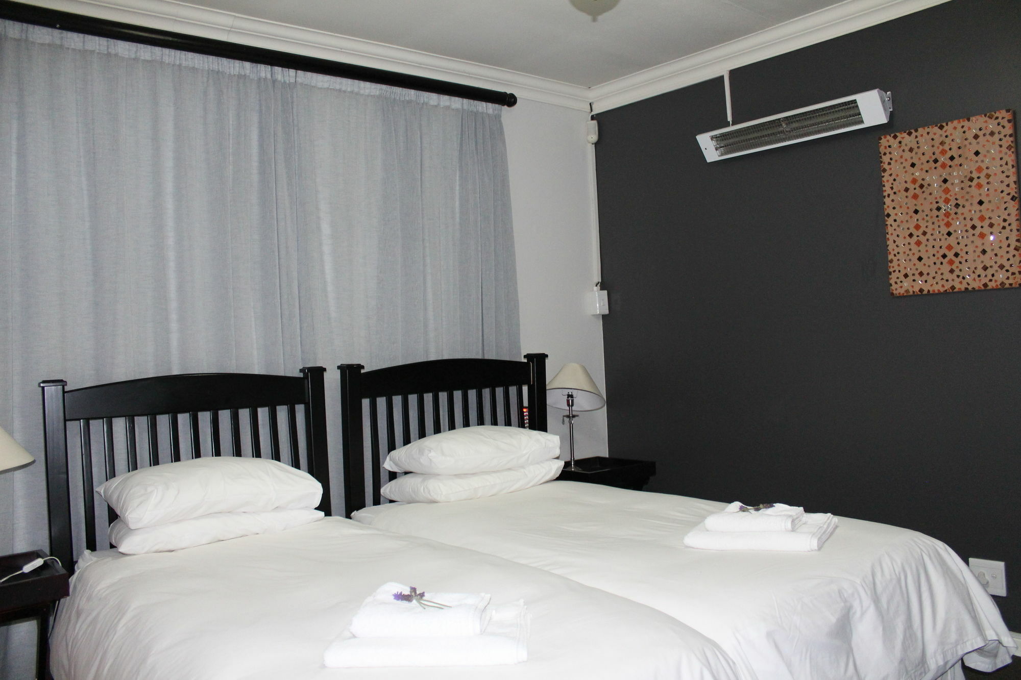 3 Liebeloft Guest House Іденвейл Екстер'єр фото